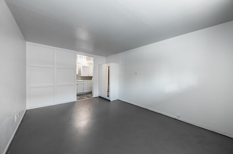 More Photos Of 500 University Way, Reno Apartments For Sale