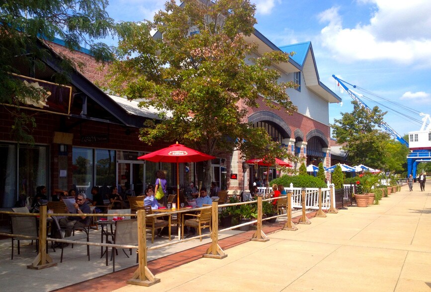 More Photos Of 900-1095 Justison St, Wilmington Storefront Retail Office For Lease