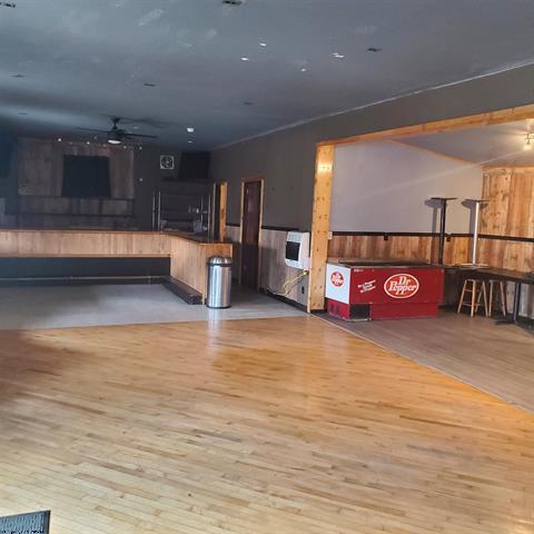 More Photos Of 9772 Seneca Trl, Mill Creek General Retail For Sale