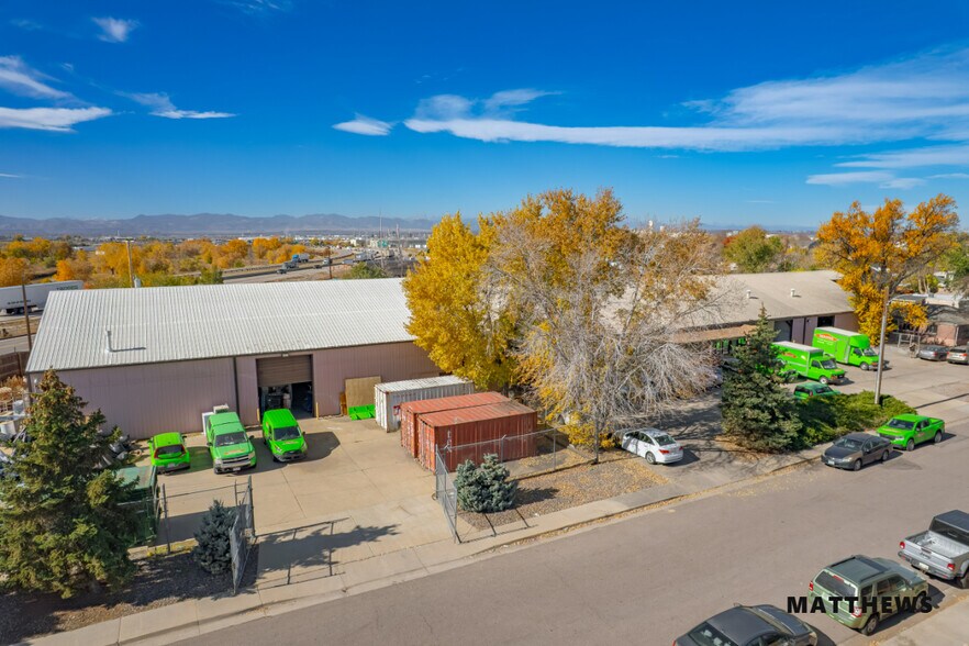 More Photos Of 5311 Niagara St, Commerce City Showroom For Lease