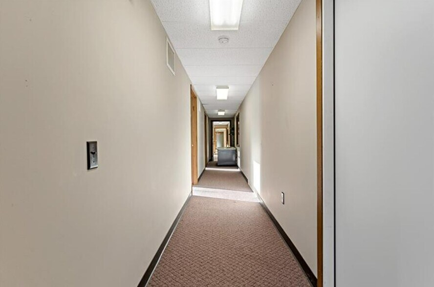 More Photos Of 892 Stoystown Rd, Somerset Office For Sale