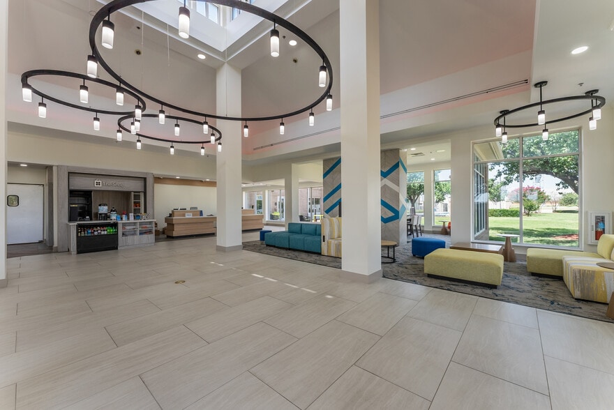 More Photos Of 4400 North Fwy, Fort Worth Hotel For Sale