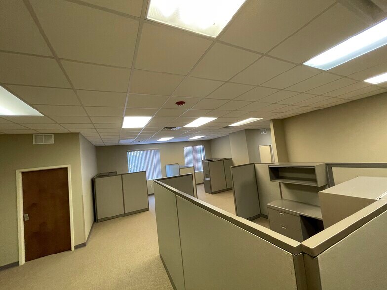 More Photos Of 1010 Davis St, Jacksonville Office For Lease