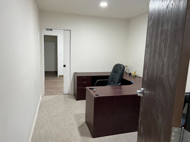 More Photos Of 1761 W Romneya Dr, Anaheim Medical For Lease