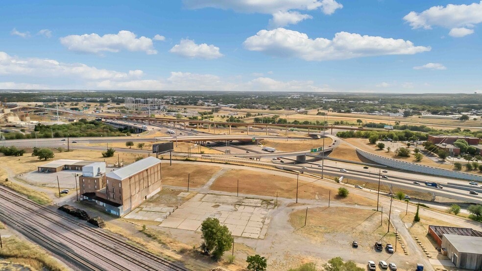 More Photos Of 1000 Harding St, Fort Worth Land For Sale