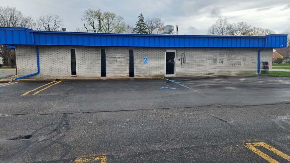 More Photos Of 6721 N Merriman Rd, Garden City Office For Sale