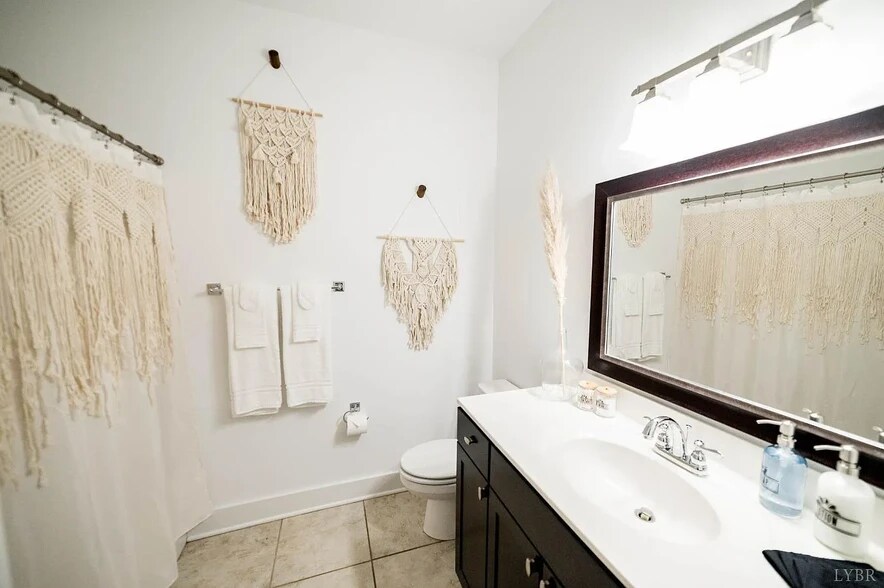 More Photos Of 121 Northwynd Cir, Lynchburg Apartments For Sale