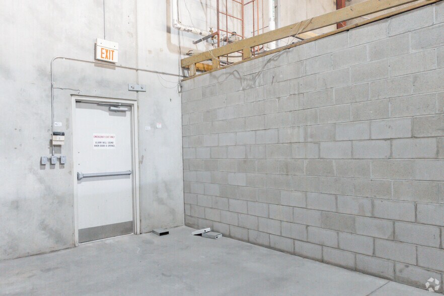 More Photos Of 1170 Birchmount Rd, Toronto Unknown For Lease