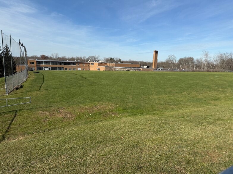 More Photos Of 22154 PA-18, Conneautville Schools For Sale