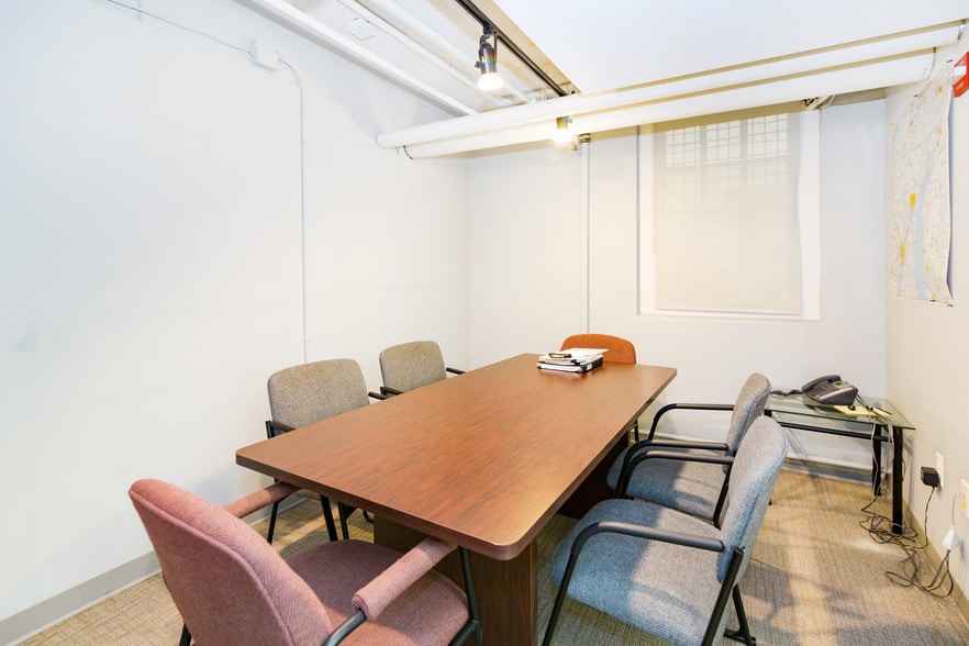 More Photos Of 3401 Greenway, Baltimore Apartments For Sale