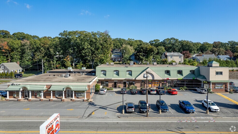 Primary Photo Of 800 Oaklawn Ave, Cranston Unknown For Lease