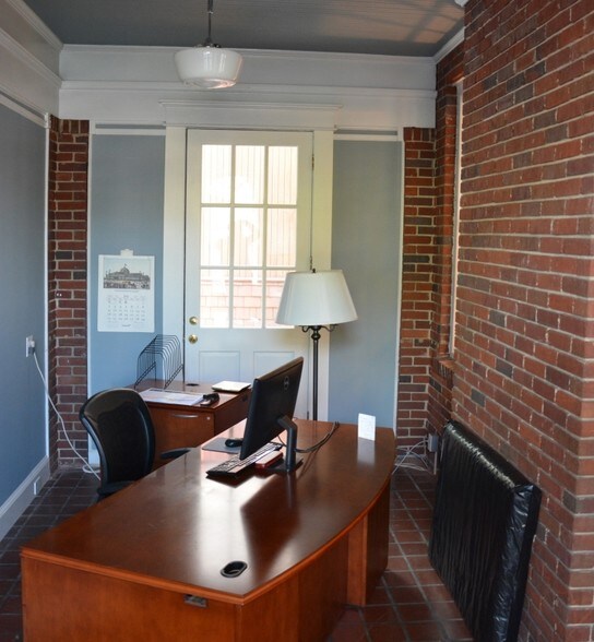 More Photos Of 1629 Monroe Dr, Atlanta Office For Lease