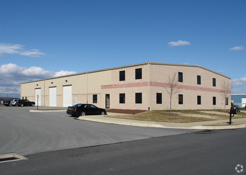 Primary Photo Of 108 Sleepy Hollow Dr, Middletown Warehouse For Lease