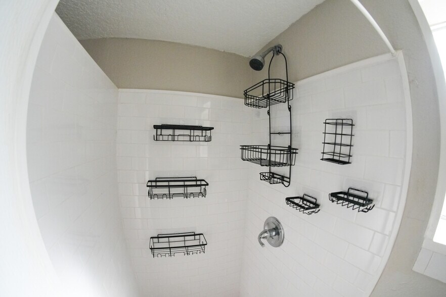 More Photos Of 1110 Bates Ave, Eustis Apartments For Sale