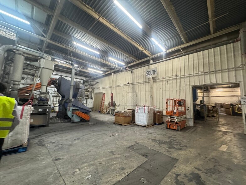 More Photos Of 3600 E 45th Ave, Denver Manufacturing For Sale