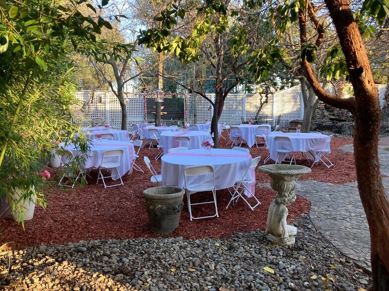 More Photos Of 870 Hartnell Ave, Redding Garden Center For Sale