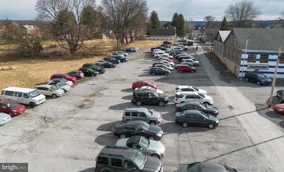 More Photos Of 1537 Bridge St, New Cumberland Auto Dealership For Lease