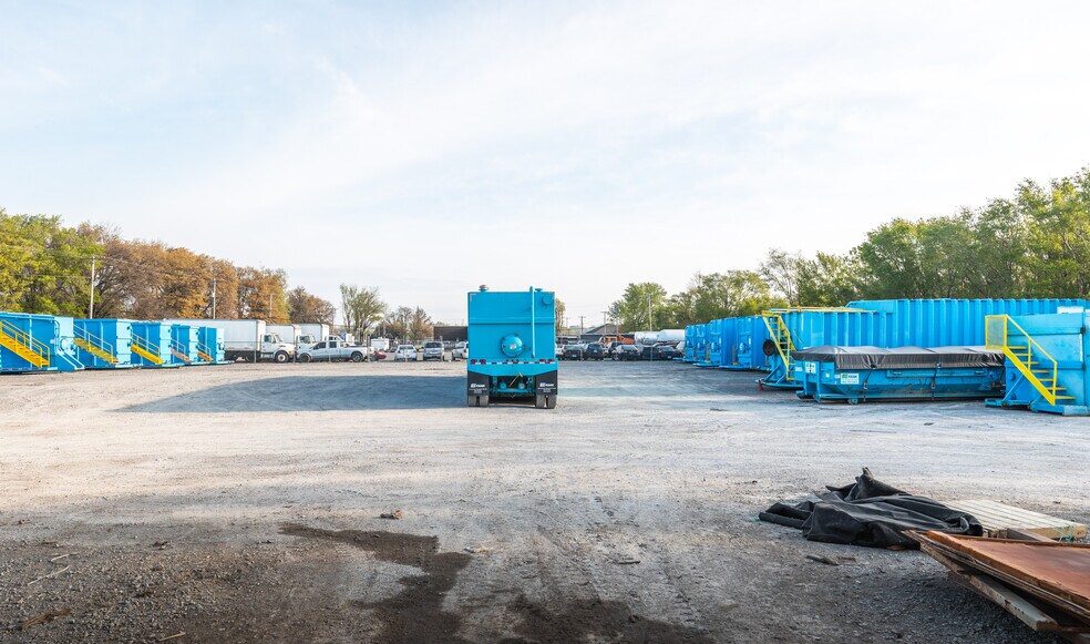 More Photos Of 300 Washington St, South Roxana Warehouse For Sale