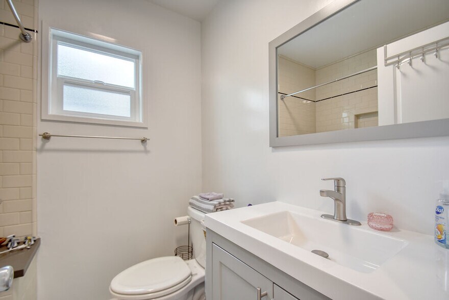 More Photos Of 1717-1721 Morton Ave, Los Angeles Apartments For Sale