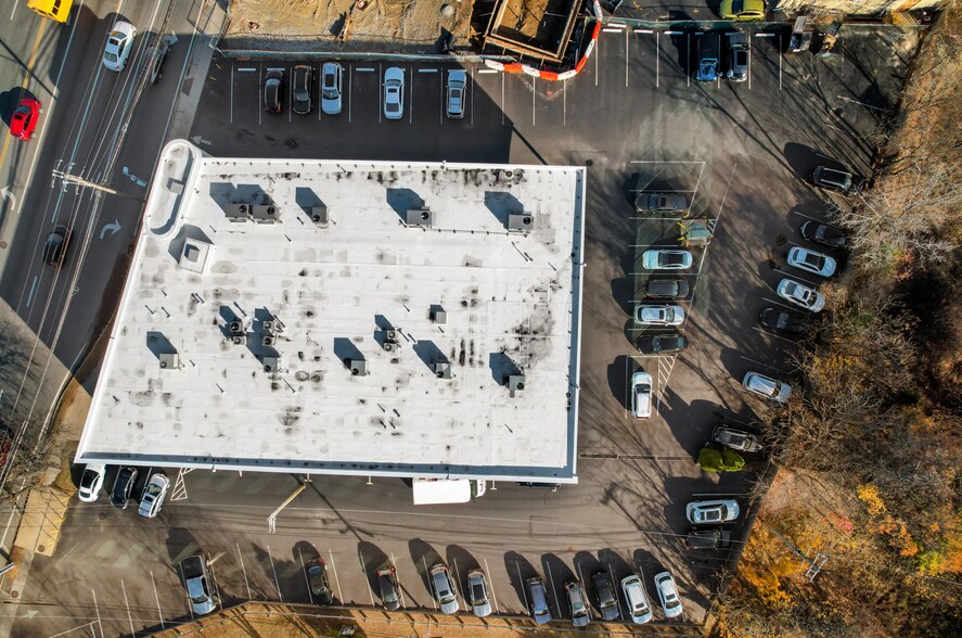 More Photos Of 1097 Old Country Rd, Plainview Medical For Lease