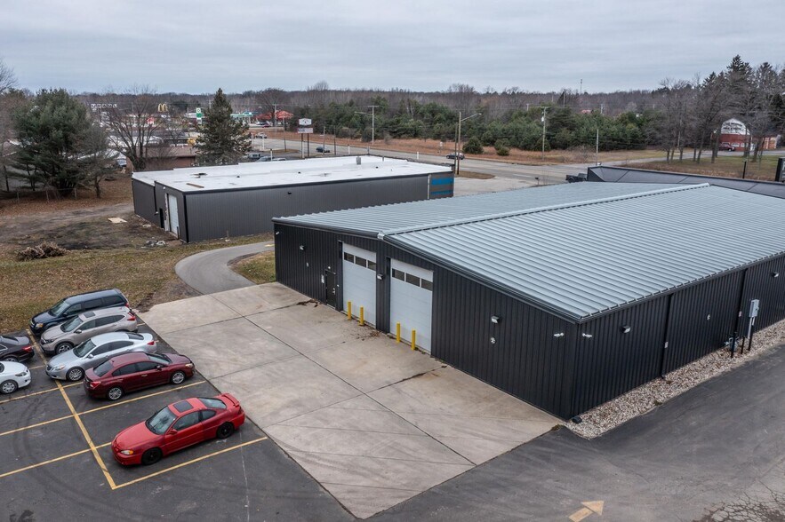 Primary Photo Of 3737 E Apple Ave, Muskegon Industrial For Lease