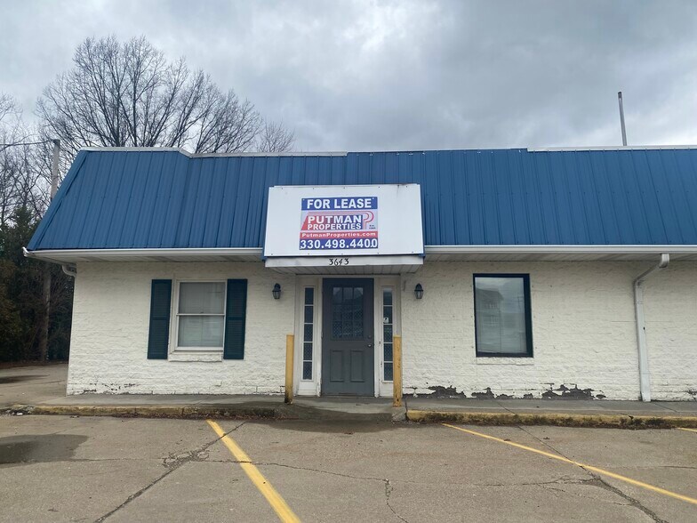 More Photos Of 3635-3643 Lincoln Way E, Massillon Freestanding For Lease