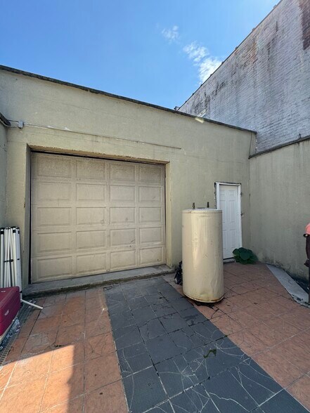 More Photos Of 13204 Jamaica Ave, Richmond Hill Storefront Retail Residential For Sale