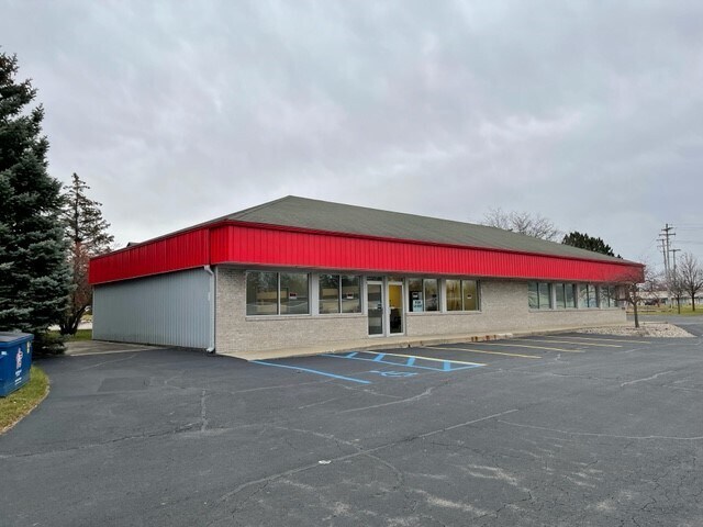 More Photos Of 360 E Grand Blanc Rd, Grand Blanc Office For Lease