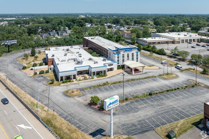 More Photos Of 6921 S Lindbergh Blvd, Saint Louis Hotel For Sale