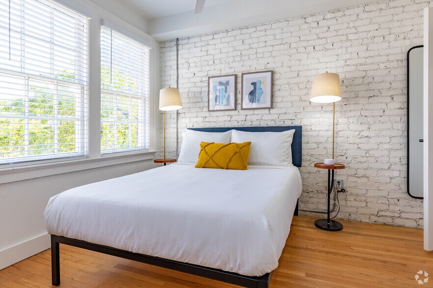 More Photos Of 1460 Peachtree St NW, Atlanta Apartments For Sale