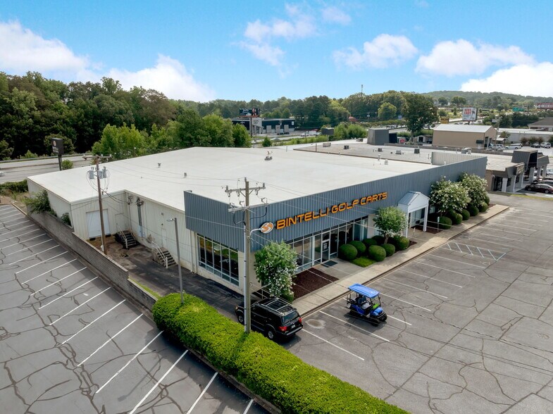 More Photos Of 627 Congaree Rd, Greenville Freestanding For Sale