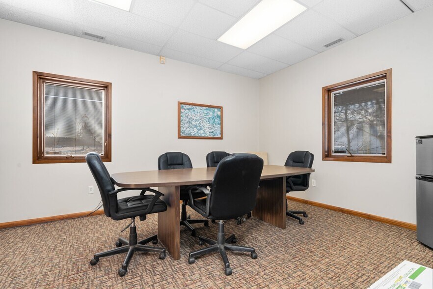 More Photos Of 110 N Bronson Ave, Big Rapids Office For Sale