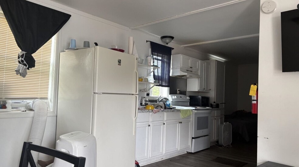 More Photos Of 511 Vine St, Wisconsin Dells Apartments For Sale