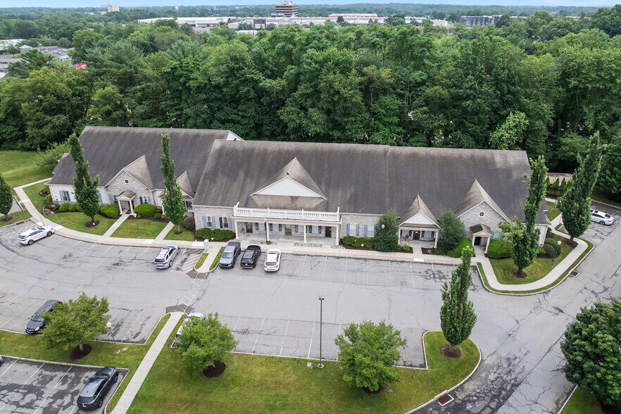 More Photos Of 670 Woodbourne Rd, Langhorne Medical For Sale
