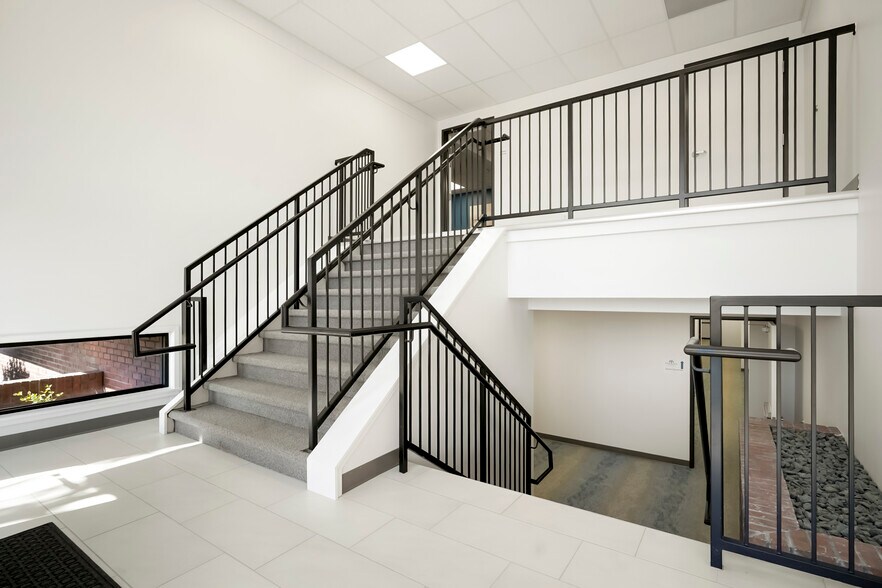 More Photos Of 11031 Sheridan Blvd, Westminster Office For Lease