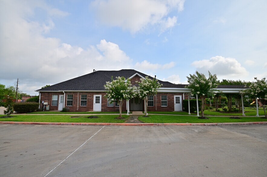 More Photos Of 2021 FM 1092 Rd, Missouri City Assisted Living For Sale