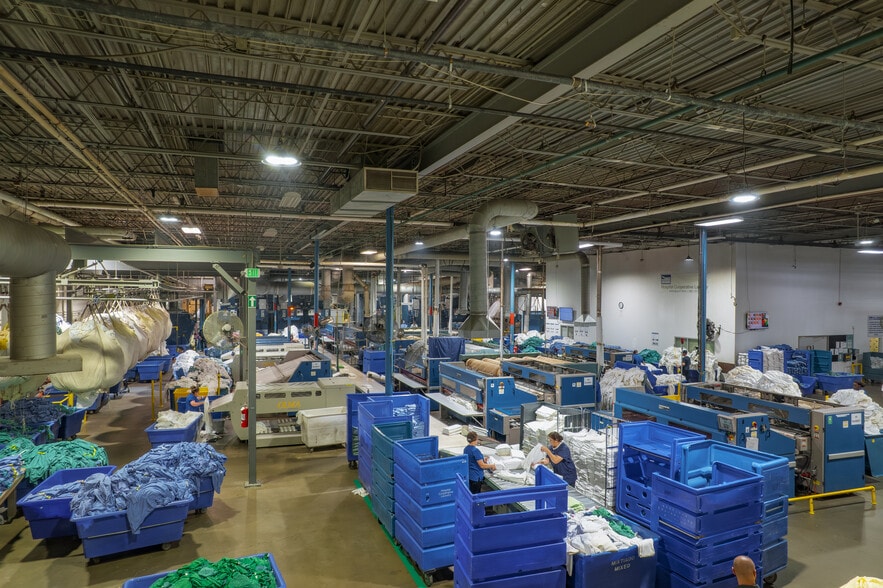 More Photos Of 6225 E 38th Ave, Denver Warehouse For Sale