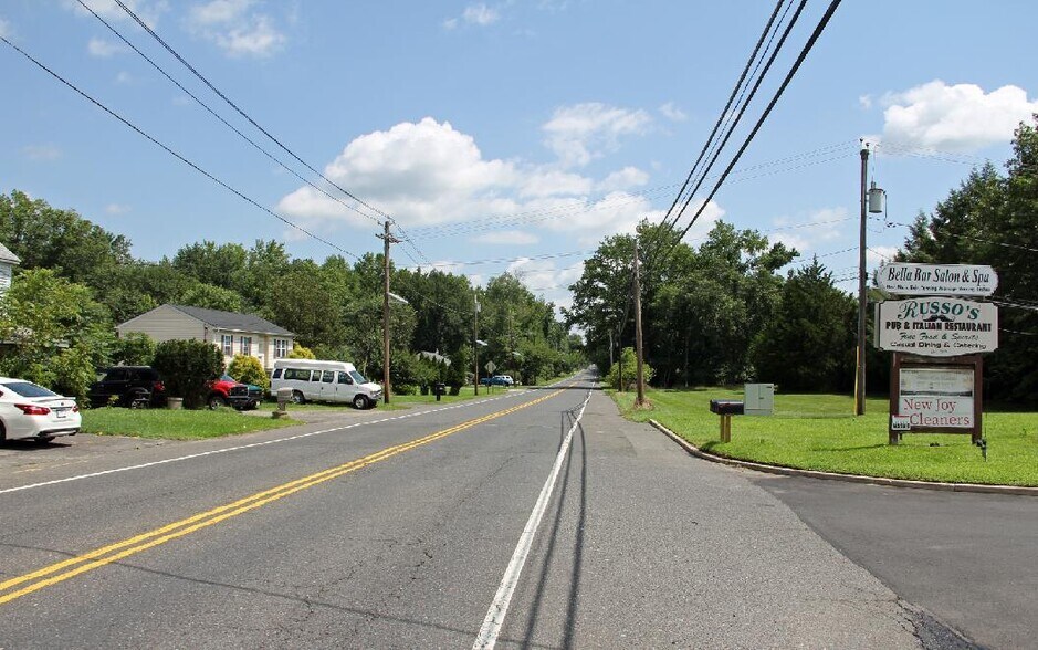 More Photos Of 1302 Monmouth Rd, Mount Holly Storefront Retail Office For Lease