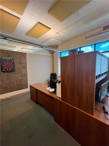 More Photos Of 28 W North St, Danville Office For Sale
