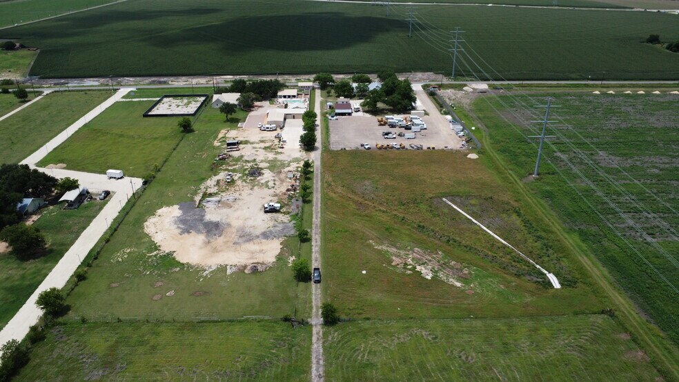 More Photos Of 5460 County Road 100, Hutto Land For Sale