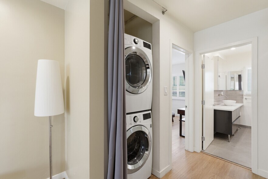 More Photos Of 5236 Bellingham Ave, Valley Village Apartments For Sale