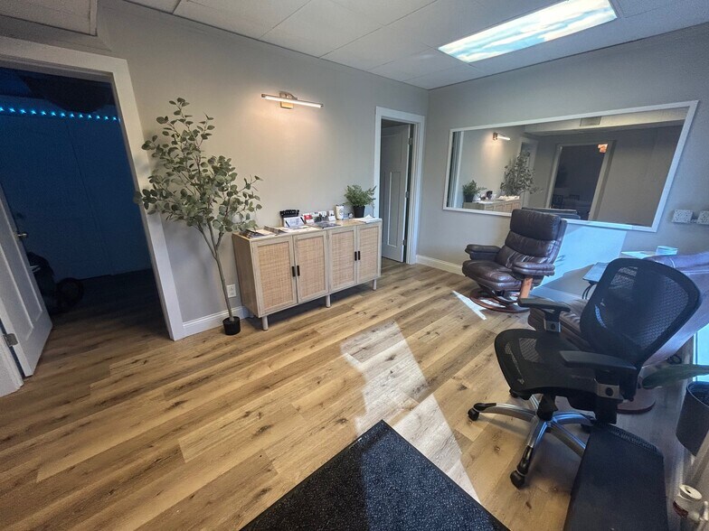 More Photos Of 8133 S State Route 48, Maineville Freestanding For Sale