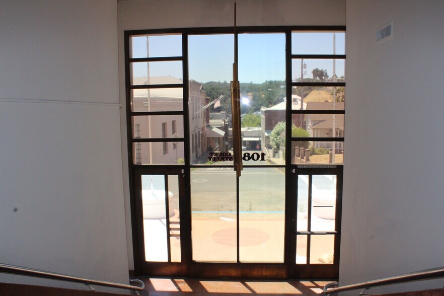 More Photos Of 108 Court St, Jackson General Retail For Sale