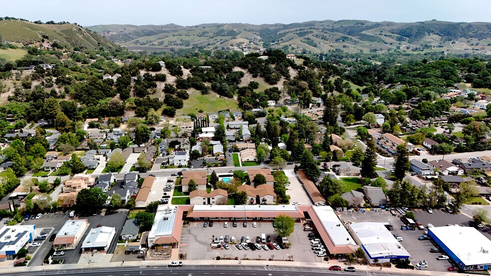 More Photos Of 7425 El Camino Real, Atascadero Storefront Retail Office For Sale