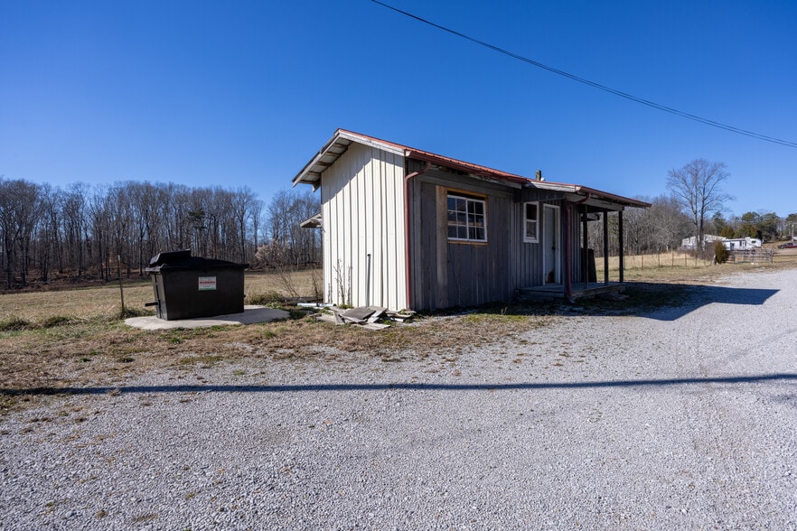 More Photos Of 6735 Wassom Memorial Hwy, Grandview General Retail For Sale