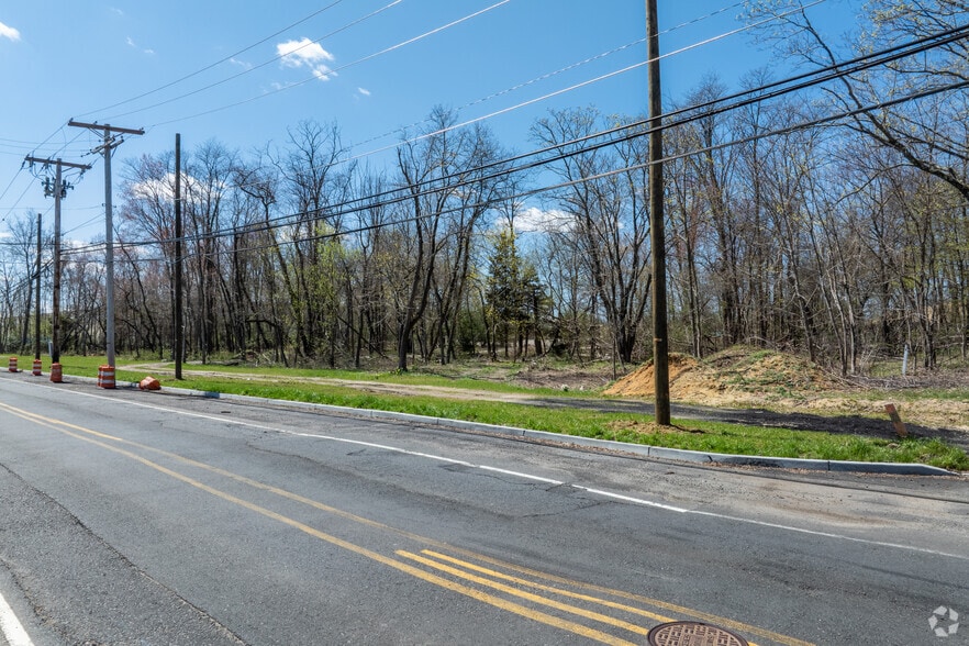 More Photos Of 470 Fairfield Rd, Freehold Land For Sale