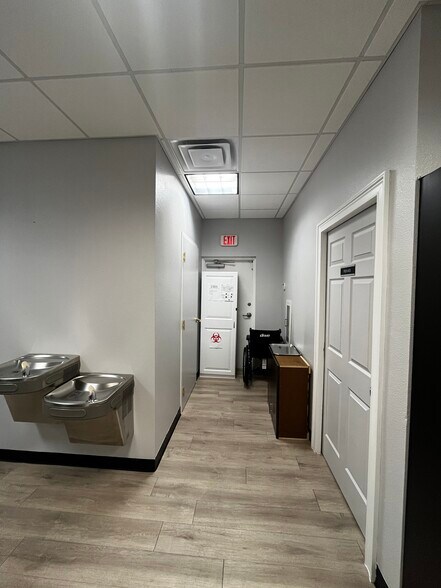 More Photos Of 4585-4589 H.C. Yates Ln, Saint Cloud Medical For Sale