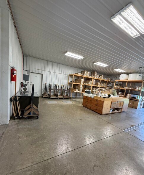 More Photos Of 2414 Batestown Rd, Danville Flex For Sale