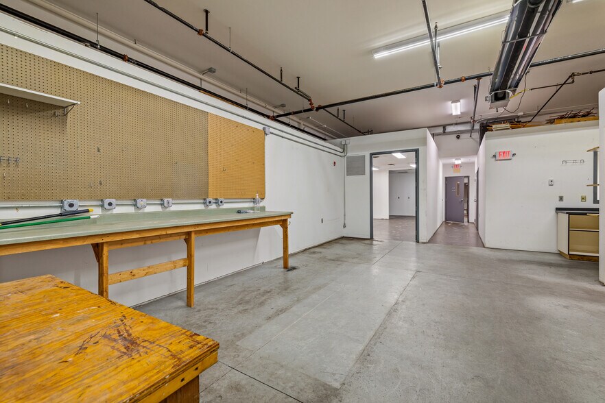 More Photos Of 5955 Mt Rushmore Rd, Rapid City Storefront Retail Office For Sale