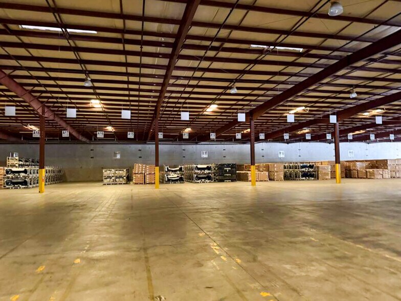 More Photos Of 14701 Atlanta Dr, Laredo Distribution For Lease